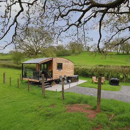 Wild Acre Llangadog Exterior foto