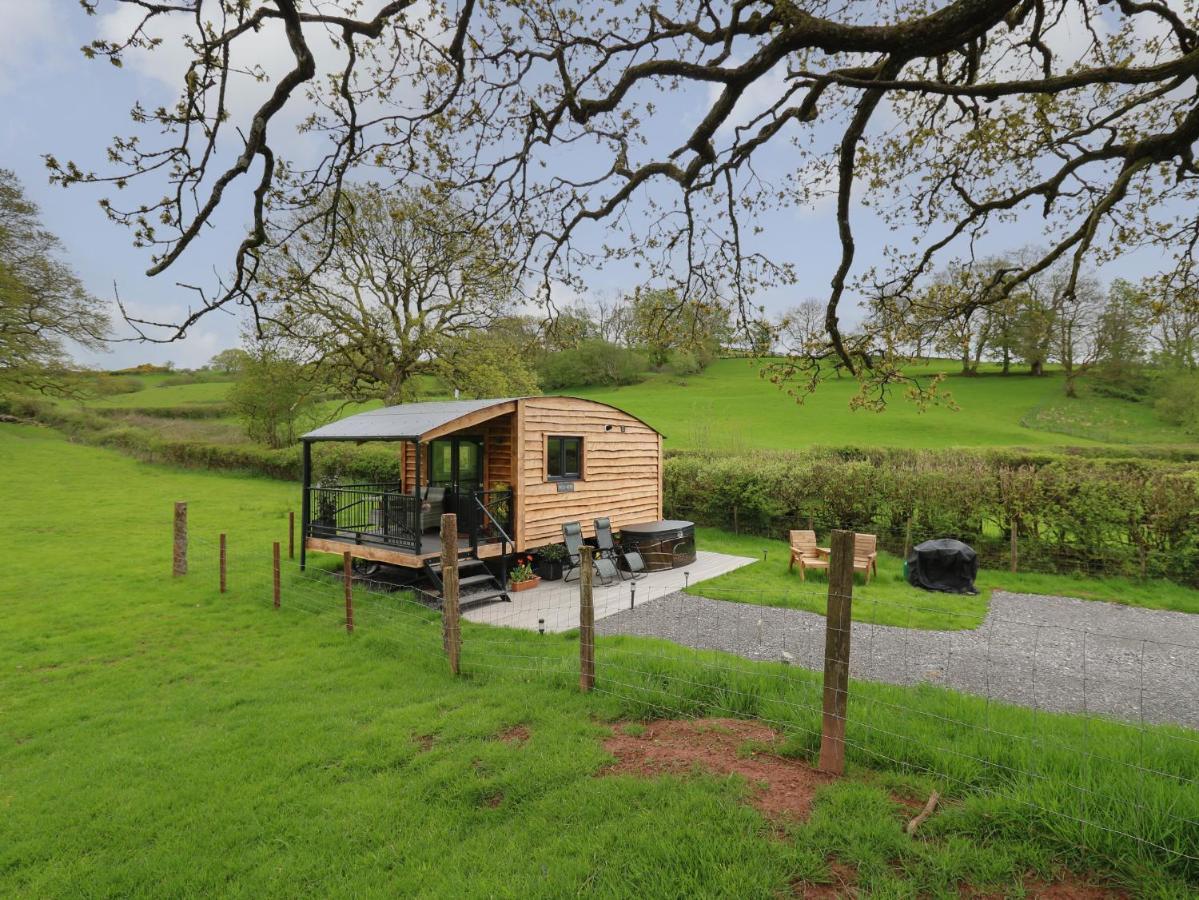 Wild Acre Llangadog Exterior foto